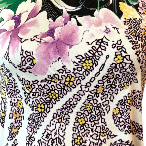 Elie Tahari Floral Top - Picture 4 of 7